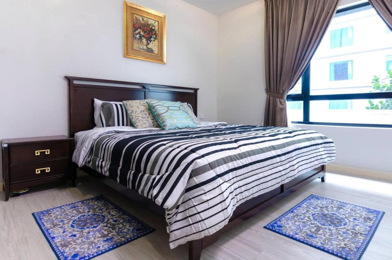 A Cozy & Comfy Suasana Suites In Johor Bahru Exteriör bild