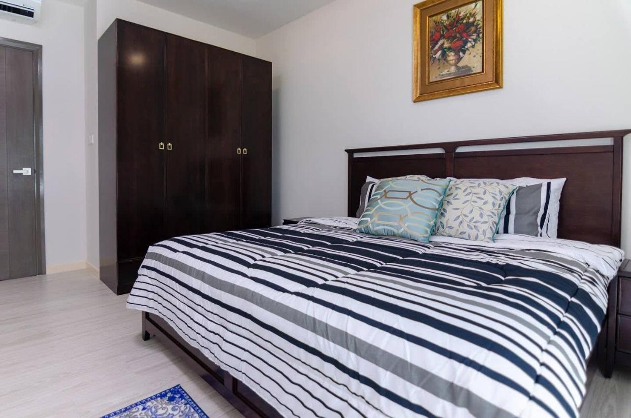 A Cozy & Comfy Suasana Suites In Johor Bahru Exteriör bild